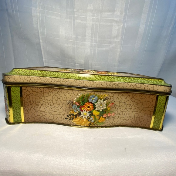 Vintage 1930's tin box container hinge lid embossed raised floral design Holland - Picture 3 of 12